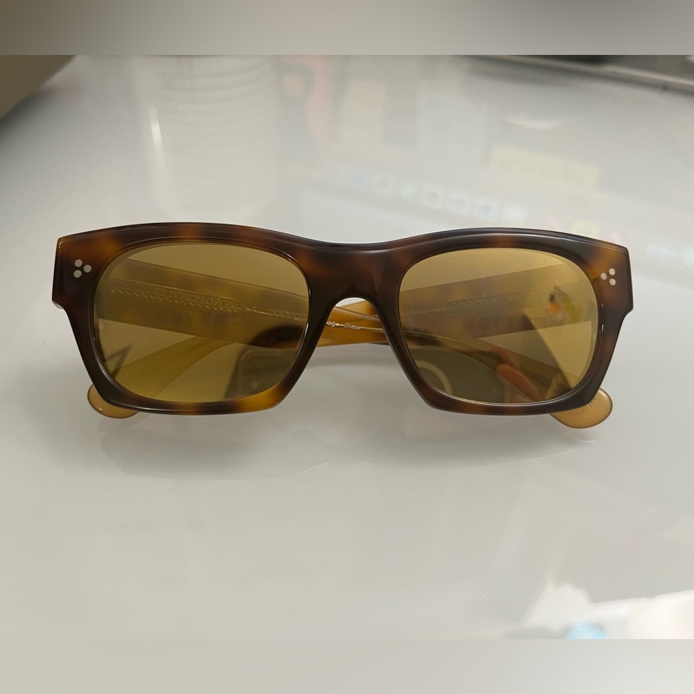 OLIVER PEOPLES ISBA SUN MSRP$542 RARE FIND in Dark Mohogany / Amber Mirror
